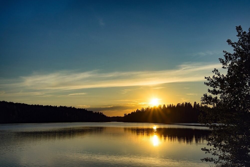 Sonnenuntergang im Nationalpark Djuroe